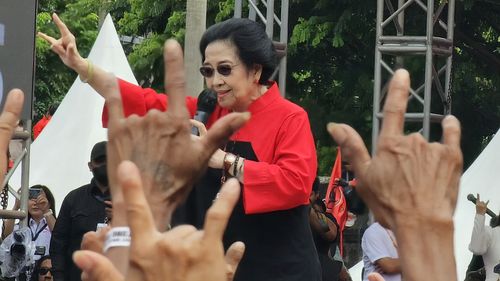 Kampanye di Solo, Megawati: Hei Anak Muda, Kalian Tak Mungkin Merdeka kalau Tak Ada Bapak Proklamator