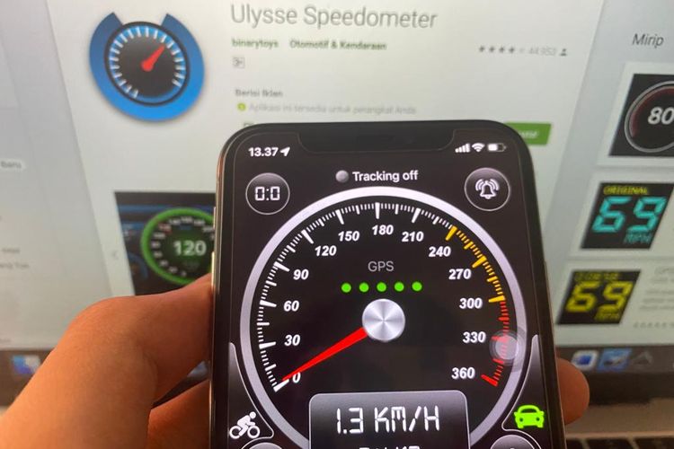 Tampilan aplikasi Smart GPS Speedometer untuk mengukur kecepatan kendaraan