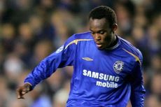 Essien Pernah Diminati Man United Sebelum Terima Pinangan Chelsea