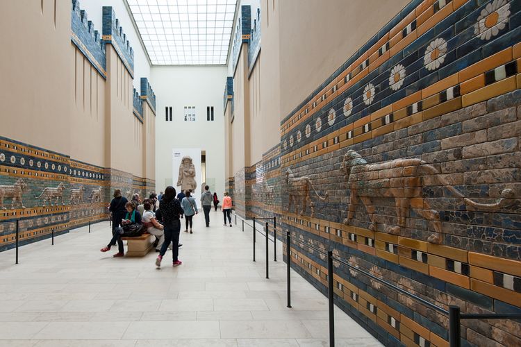 Wisatawan berkunjung ke Museum Pergamon, museum yang paling sering dikunjungi di Berlin, (3/6/2013).