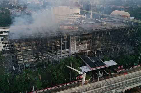 Sri Mulyani Sayangkan Gedung Kejaksaan Agung yang Terbakar Tak Diasuransikan