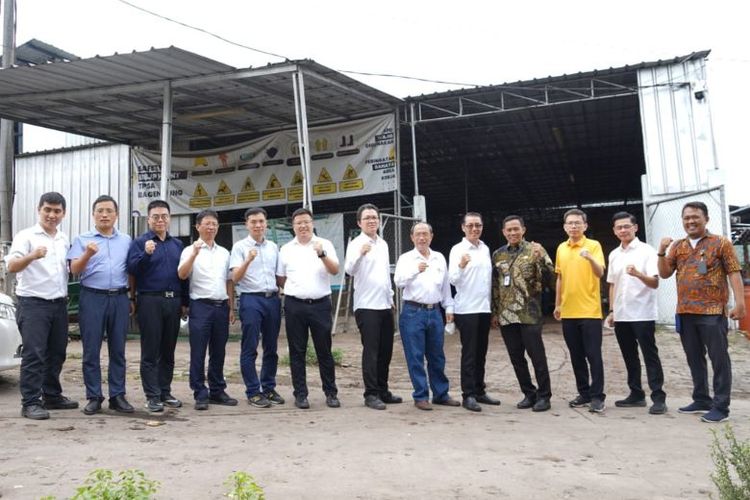 PT Growth Java Industri dan Pemerintah Kabupaten (Pemkab) Sumedang melakukan kunjungan ke Tempat Pembuangan Sampah Akhir (TPSA) Bagendung, Kota Cilegon, Banten, Kamis (7/12/2023).