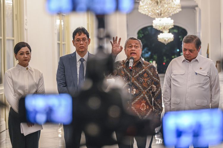 Di Balik Langkah Mendadak BI Naikkan Suku Bunga Acuan