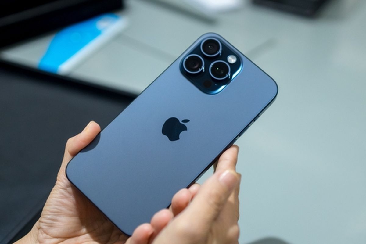 Cara menjaga battery health iPhone tidak cepat turun.
