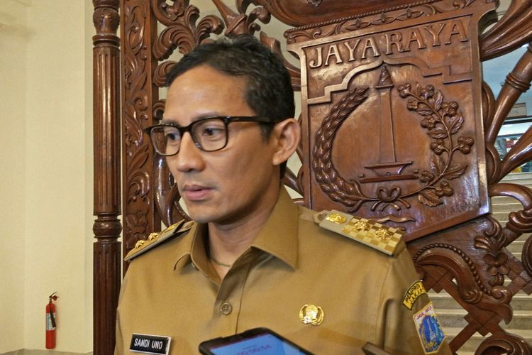 Wakil Gubernur DKI Jakarta Sandiaga Uno di Balai Kota DKI Jakarta, Jalan Medan Merdeka Selatan, Senin (11/12/2017).