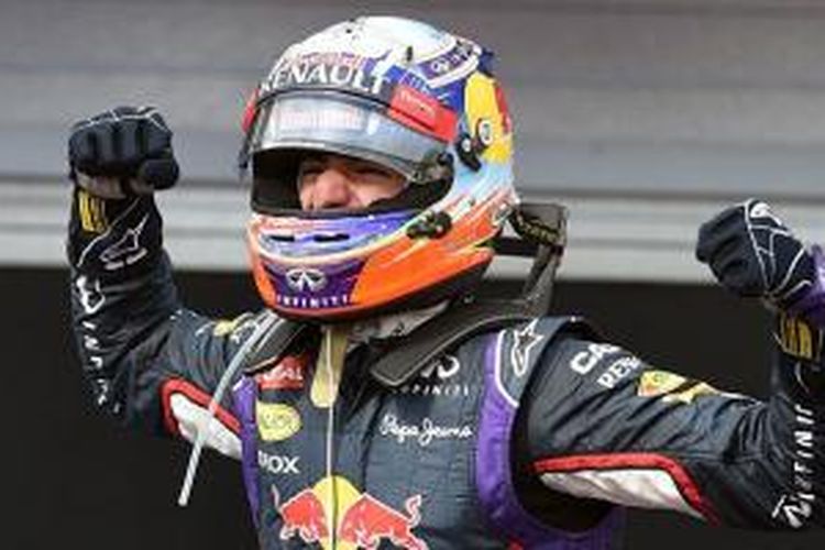 Daniel Ricciardo menang di GP Hungaria
