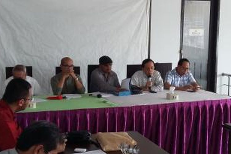 Diskusi hukum yang digelar Kelompok Lintas Hukum di Panglima Polim, Jakarta Selatan, Kamis (7/1/2016).