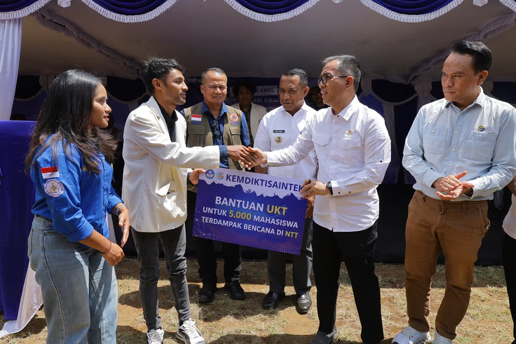 Kemendikti Gratiskan UKT 5.000 Mahasiswa Terdampak Gempa NTT Selama 1 Semester
