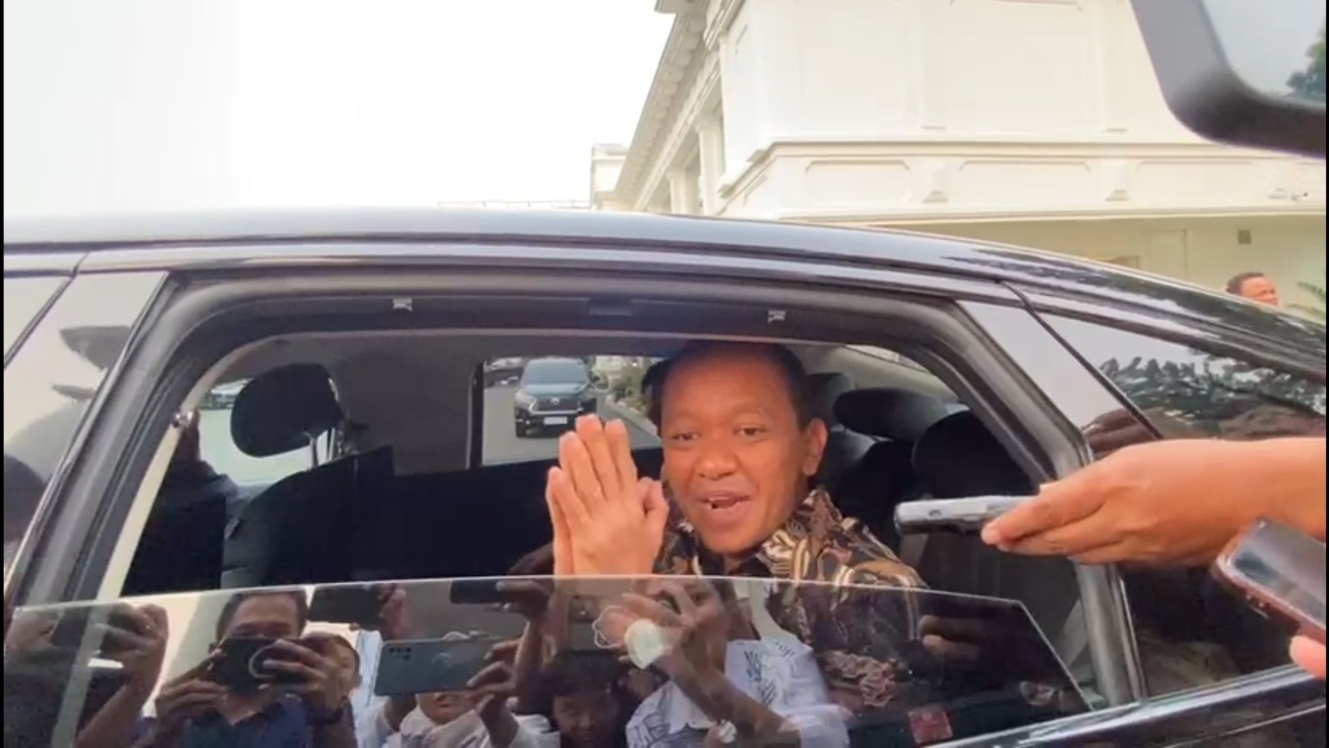 DPD Golkar Se-Indonesia Tolak Munaslub Lengserkan Airlangga, Bahlil: Serahkan Itu ke DPP