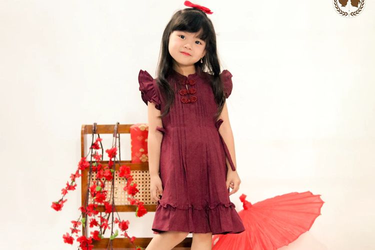 Cheongsam anak perempuan dari Marves.