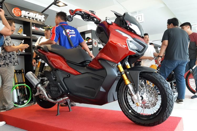 Pilihan knalpot racing Honda ADV 150 di IIMS Motobike Expo 2019