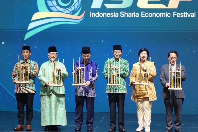 Badan Amil Zakat Nasional (Baznas) Republik Indonesia (RI) dalam acara Sharia Future Network di Jakarta Convention Center (JCC), Jakarta, Jumat (1/11/2024).