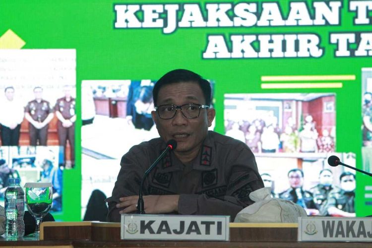 Kajati Banten Leonard Eben Ezer Simanjuntak menyebut kerugian negara yang ditimbulkan oleh para koruptor selama 2022 sebesar Rp230 miliar.