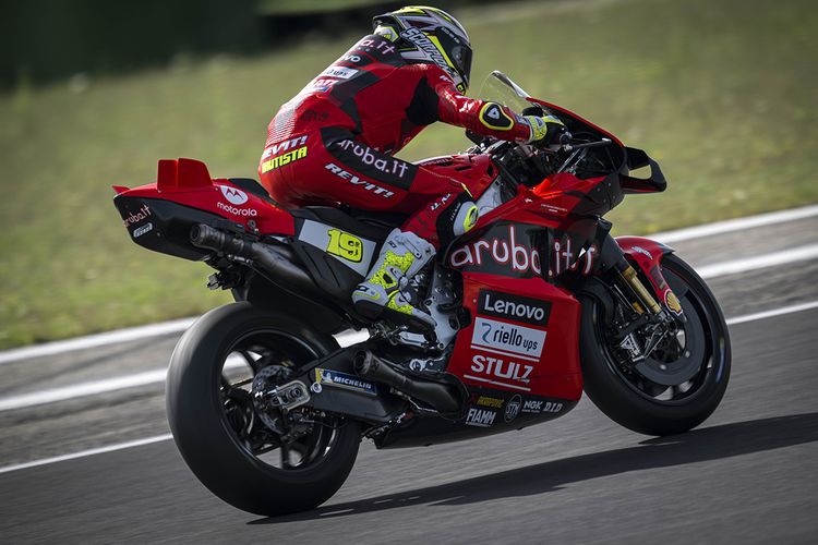Juara WorldSBK Alvaro Bautista akhirnya bisa mengetes motor balap MotoGP, untuk pertama kalinya sejak 2018 atau dalam 5 tahun terakhir.