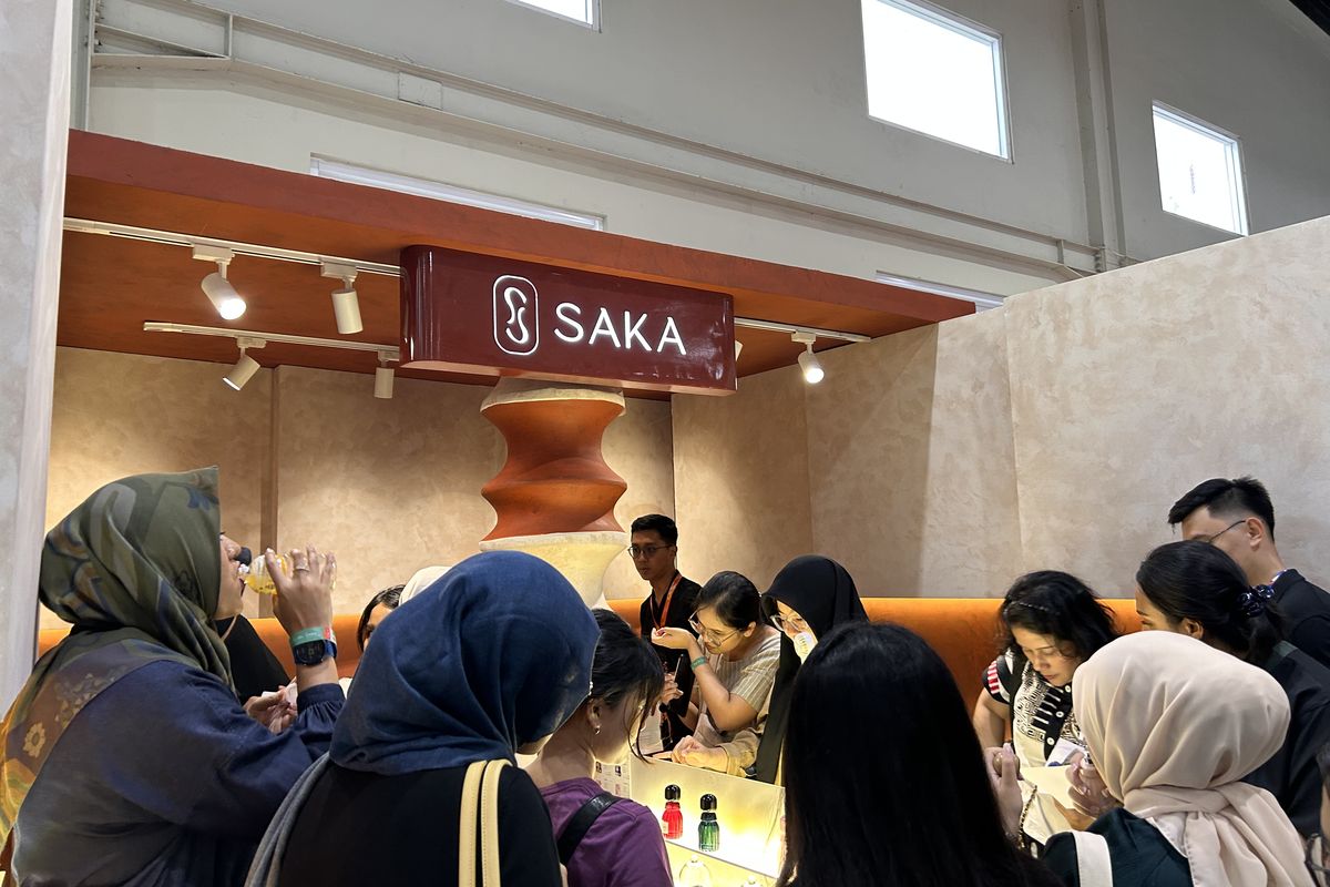 Resmi digelar pertama kalinya, Scent of Indonesia diramaikan para pecinta parfum di Chillax Sudirman, Jakarta Pusat, Jumat (28/6/2024).