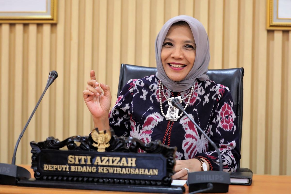 Deputi Bidang Kewirausahaan Kementerian Koperasi dan UKM Siti Azizah dalam konferensi pers terkait Wirausaha Muda Produktif secara virtual Jumat (3/12/2021). 