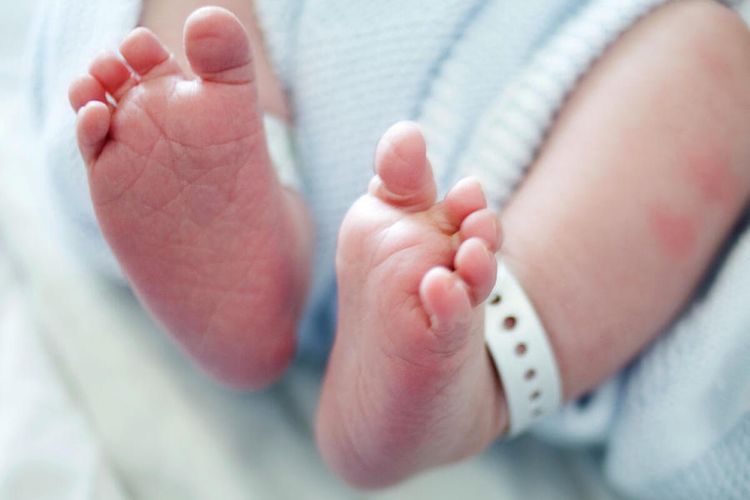 Ilustrasi bayi baru lahir. Sistem kekebalan tubuh bayi belum sepenuhnya berkembang saat mereka dilahirkan hingga berusia sekitar tiga bulan.