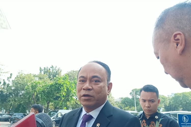 Menkominfo Budi Arie Setiadi di Kompleks Istana Kepresidenan, Jakarta, Rabu (17/4/2024).