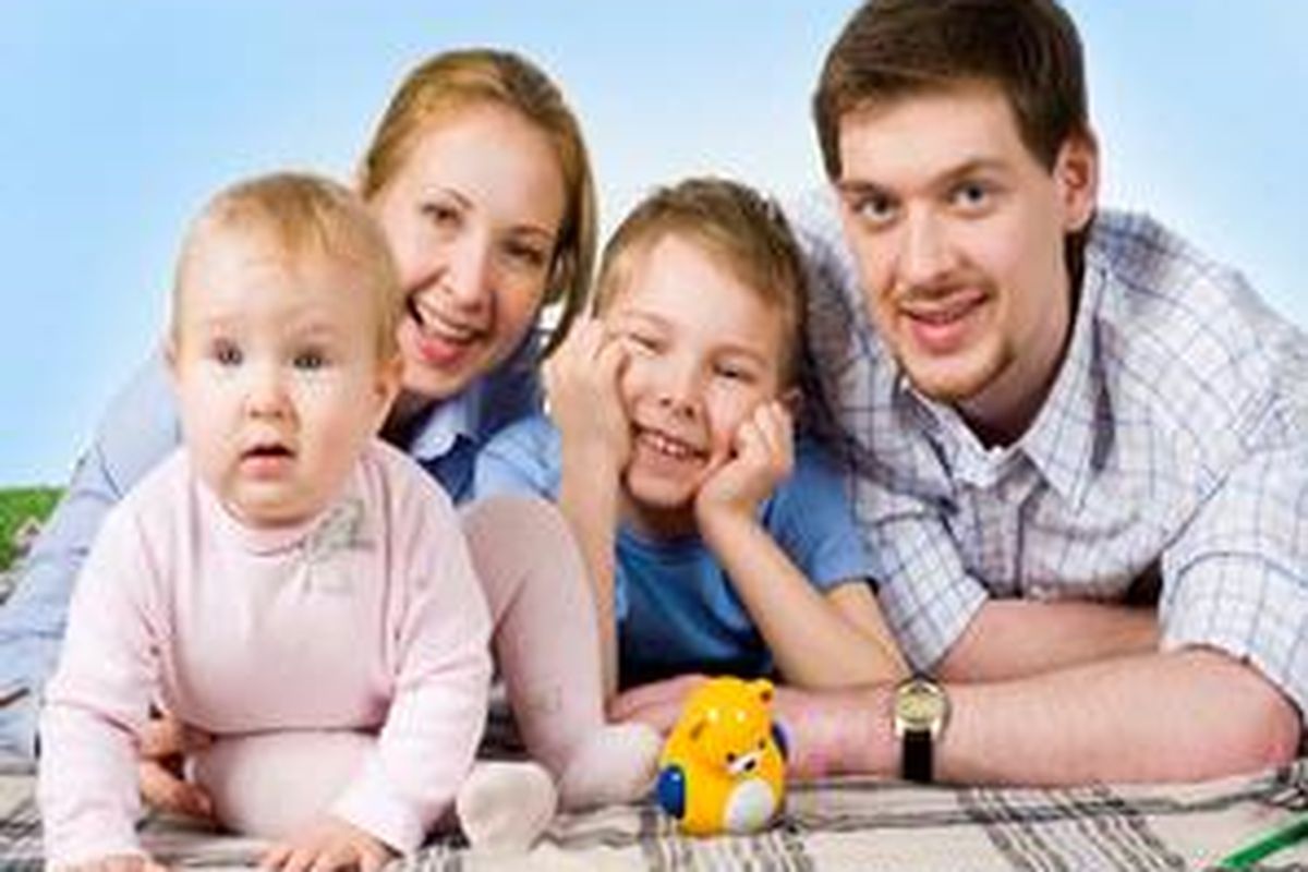 Membangun hubungan sosial bisa dimulai dari keluarga terlebih dulu.