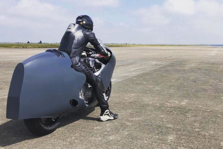 Suzuki Hayabusa milik Guy Martin yang menargetkan rekor top speed 480 kpj