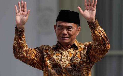 Indonesia's Minister Muhadjir Effendy: Dream Big to Be Successful