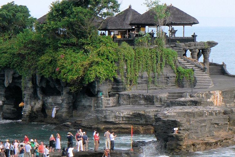 Since opening its doors to domestic travelers, Tanah Lot and Pandawa Beach have become the top favorite places to visit in Bali in the new normal.