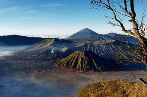 Puncak Tertinggi Gunung Bromo Resmi Masuk Wilayah Probolinggo