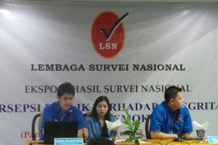 Lembaga Survei Nasional (LSN) menyampaikan hasil survei untuk Pemilu 2014 di Hotel Grand Menteng, Jakarta Timur, Selasa (16/7/2013).