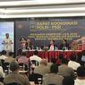 Polisi Jaga Laga Sepak Bola Sambil Nonton Kena Sorot, Suka Hilang Konsentrasi