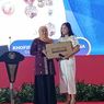 Tangis Haru Gatayu, Siswa yang Dihadiahi Laptop oleh Gubernur Khofifah