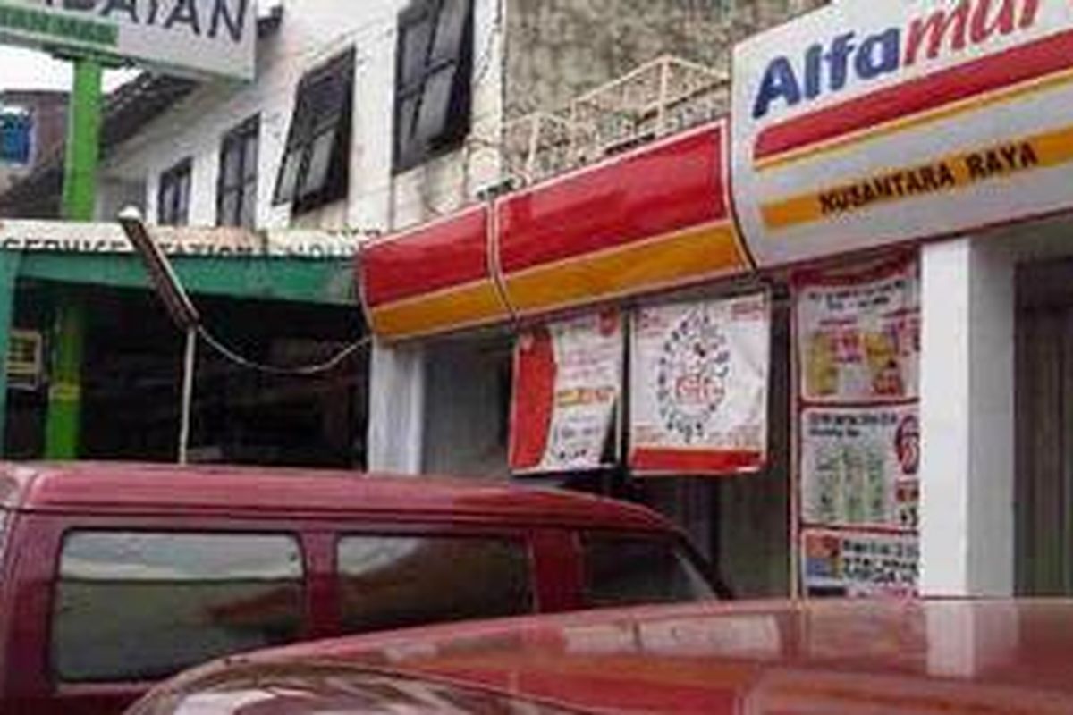 Ilustrasi : minimarket Alfamart 