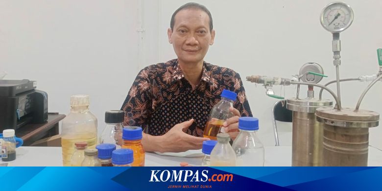 Liliya Rebrikning yalangoch fotosuratlari