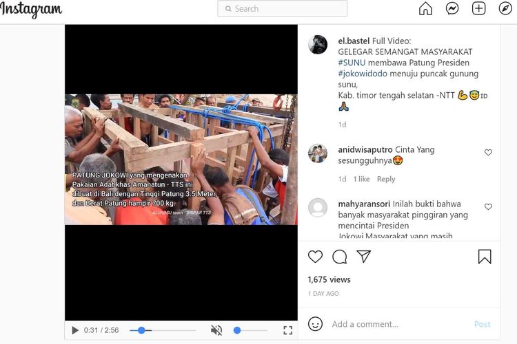 Warga menggotong patung Presiden Joko Widodo menuju puncak bukit viral di sejumlah media sosial. 