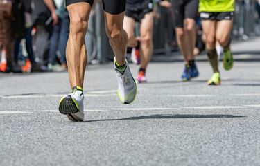 Tips recovery setelah lari maraton.