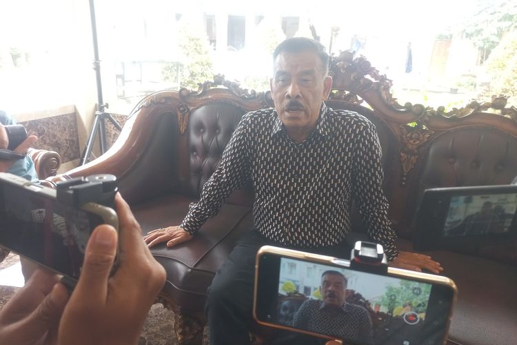 Komisaris Persib Bandung H Umuh Muchtar tidak ribut dan tetap damai setelah Pilpres 2024. AAM AMINULLAH/KOMPAS.com