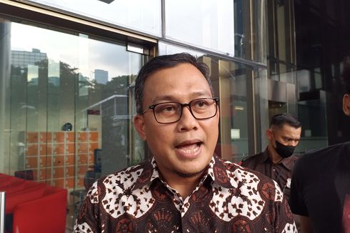KPK Amankan Dokumen Fiktif Pengaturan Cukai Rokok di Tanjung Pinang