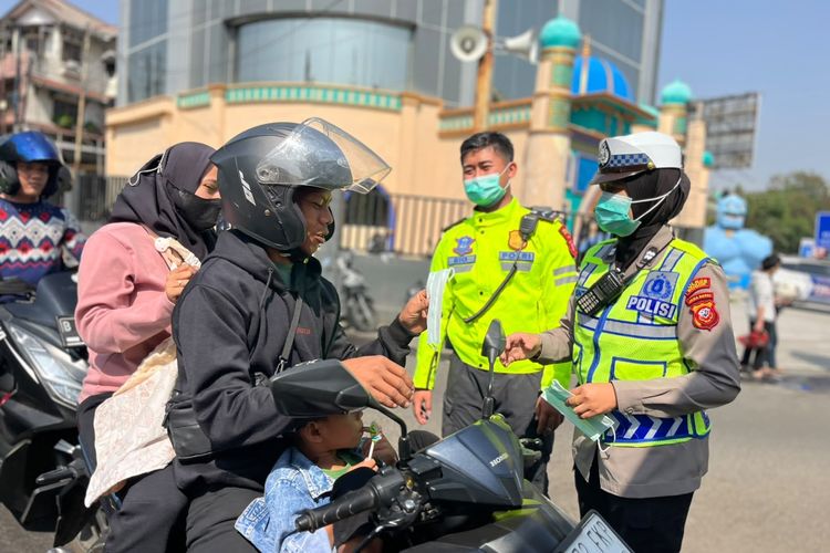 Dinkes Bogor Siagakan Layanan Medis 24 Jam Untuk Warga Terdampak Abu Vulkanik Gunung Anak Krakatau