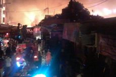 700 Lapak dan 106 Ruko Pasar Sentral Makassar Ludes Dimakan Api