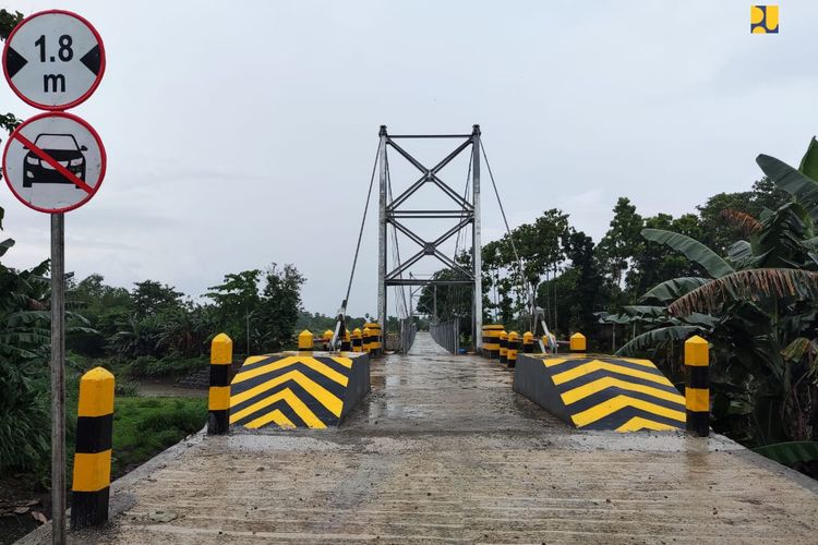 Jembatan Gantung Makammu II di Sulawesi Selatan Tingkatkan Produksi Pertanian Masyarakat