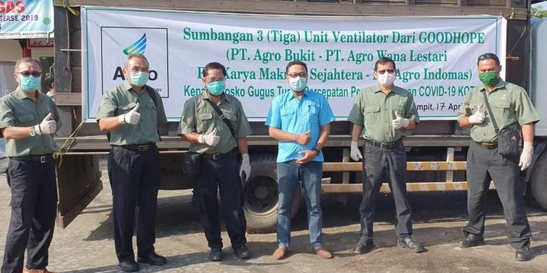 Perusahaan kelapa sawit Goodhope Asia Holdings (AHL-GAH) menyerahkan tiga ventilator untuk membantu Rumah Sakit Umum Daerah (RSUD) Murjani, Sampit, Kotawaringin Timur, Kalimantan Tengah, pada Jumat (17/4/2020). 