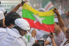 Aksi Kecam Kekerasan terhadap Rohingya, Massa Bakar Bendera Myanmar
