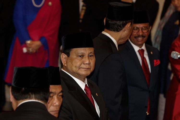 Menteri Pertahanan, Prabowo Subianto saat pelantikan menteri-menteri Kabinet Indonesia Maju di Istana Negara, Jakarta, Rabu (23/10/2019). Presiden RI Joko Widodo mengumumkan dan melantik menteri-menteri Kabinet Indonesia Maju.