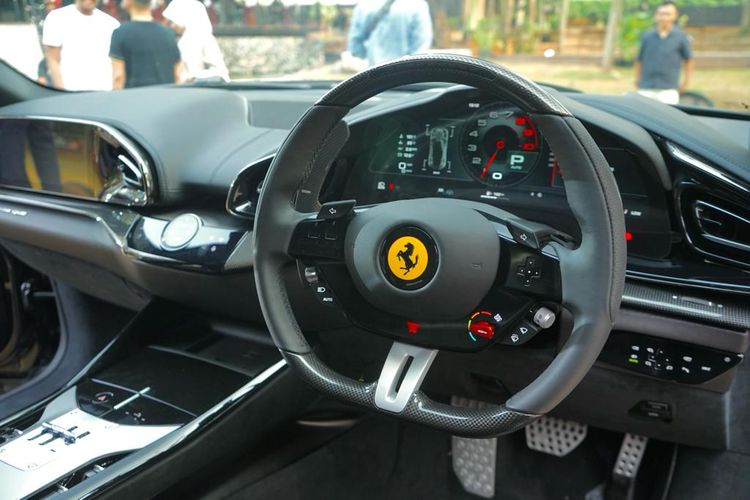 Ferrari Purosangue resmi meluncur di Indonesia. 