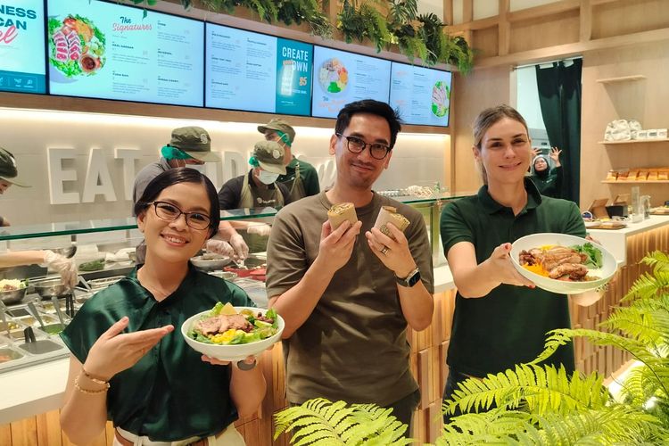 Chipotle Series, menu baru SaladStop! Indonesia. Terdiri dari Brisket Ensalada, Brisket O-Rito, dan Hola Chicken.