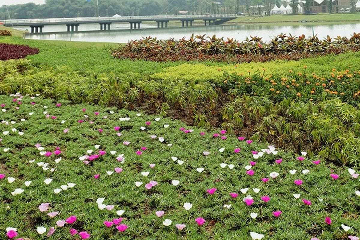 Central Park di kawasan Meikarta, Cikarang, Jawa Barat