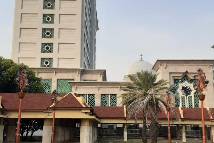 Suasana sepi Masjid Jakarta Islamic Center, Koja, Jakarta Utara 