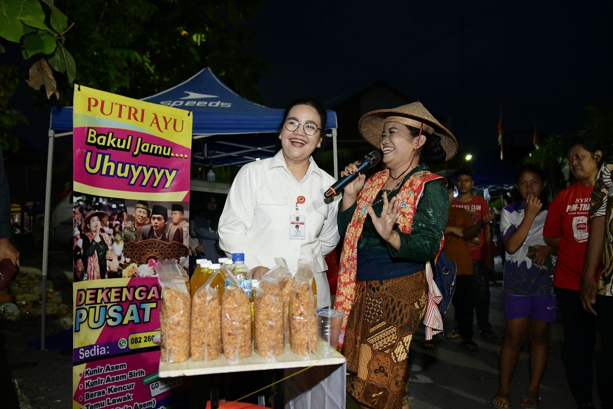 Wali Kota Semarang Agustina Wilujeng meninjau Pasar Tiban UMKM Lamper Lor, Sabtu (30/8/2025).