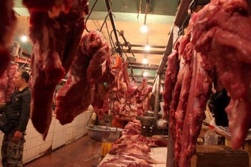 Pedagang di Polewali Mandar Tolak Daging Impor