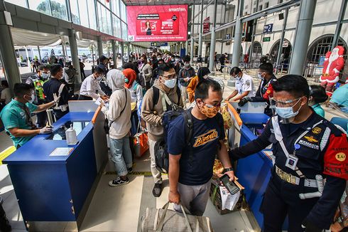 41.500 Penumpang KAI Rapid Test Antigen di Stasiun Gambir dan Senen