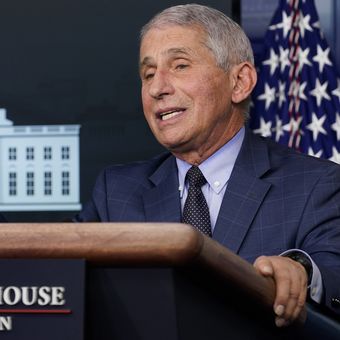 Dr Anthony Fauci Direktur Institut Nasional Alergi dan Penyakit Menular Amerika Serikat, saat berbicara di konferensi pers gugus tugas virus corona Gedung Putih, pada Kamis (19/11/2020).